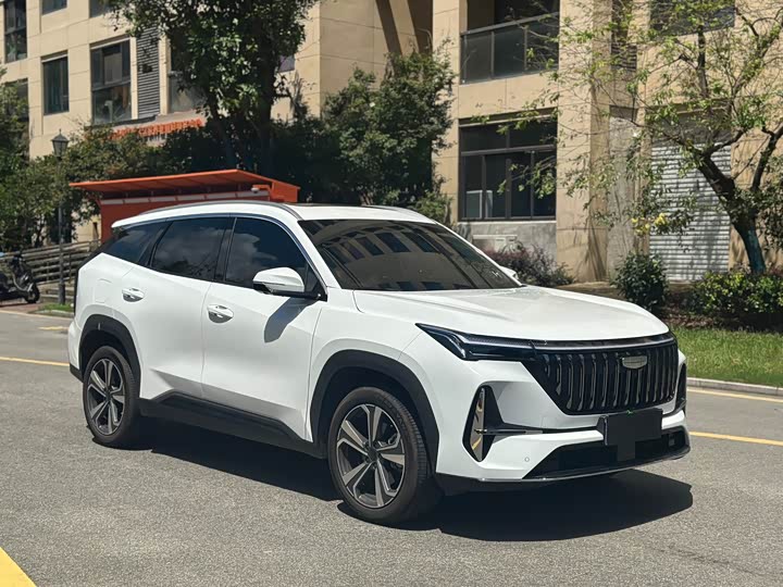Geely Atlas L, 2025 — фото 3 из 9