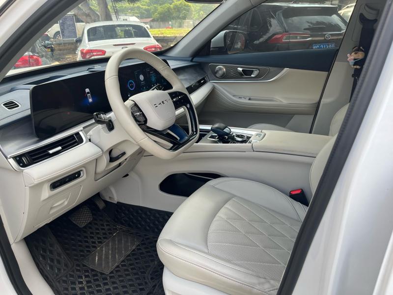 Chery Tiggo 8 Pro Hybrid, 2022 — фото 9 из 11