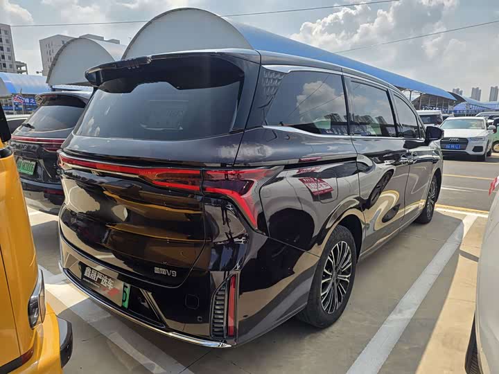 Dongfeng Forthing Xinghai V9, 2024 — фото 6 из 9