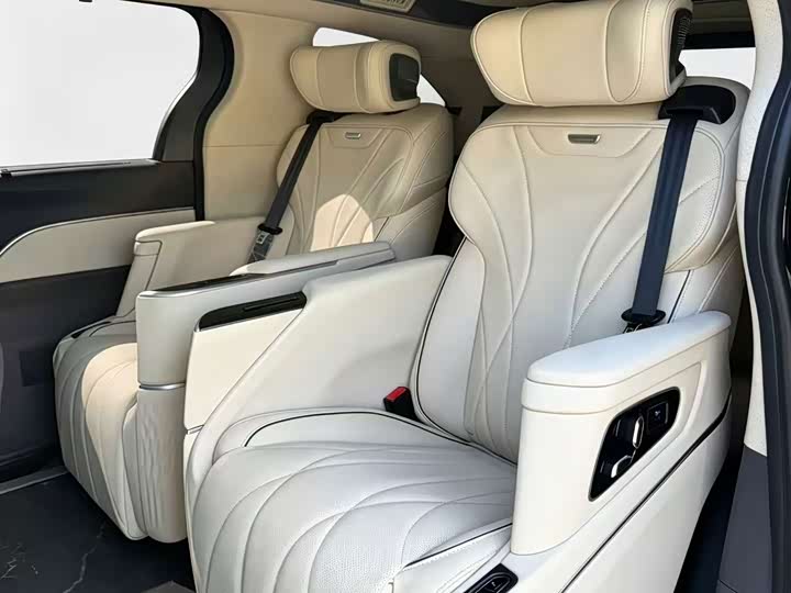 Toyota Sienna, 2025 — фото 9 из 9