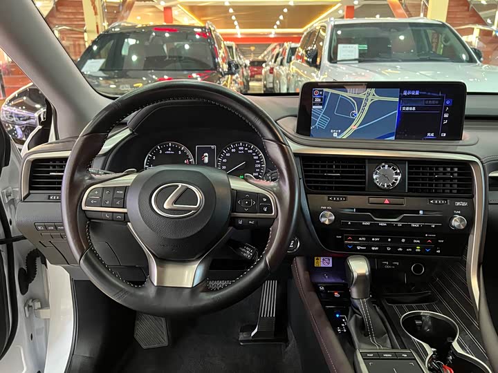 Lexus RX, 2022 — фото 9 из 12