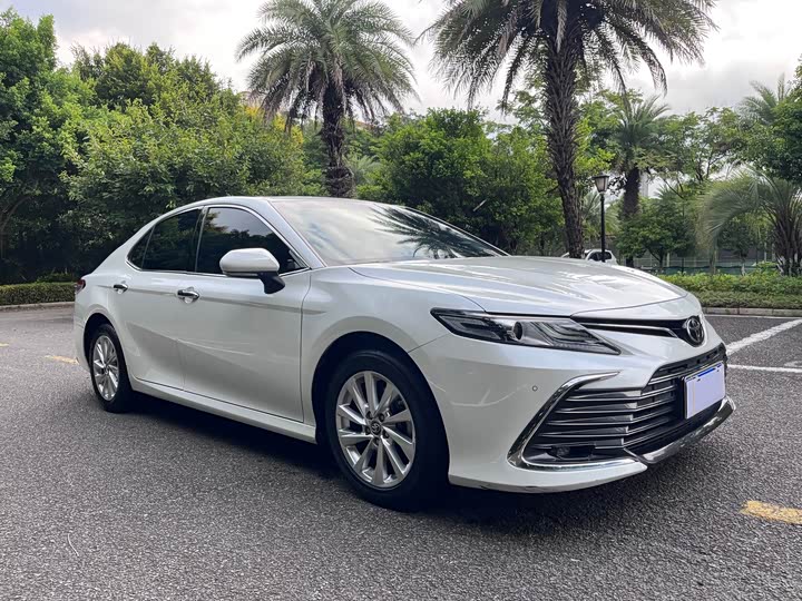 Toyota Camry, 2022 — фото 3 из 9