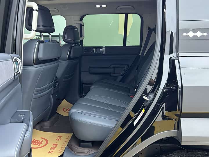 BYD FangChengBao Leopard 5, 2024 — фото 4 из 9