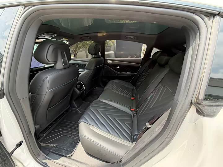 Changan Deepal SL03, 2023 — фото 5 из 9