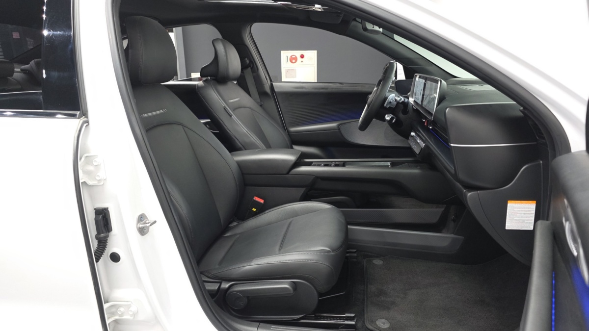 Hyundai Ioniq 6, 2022 — фото 10 из 12