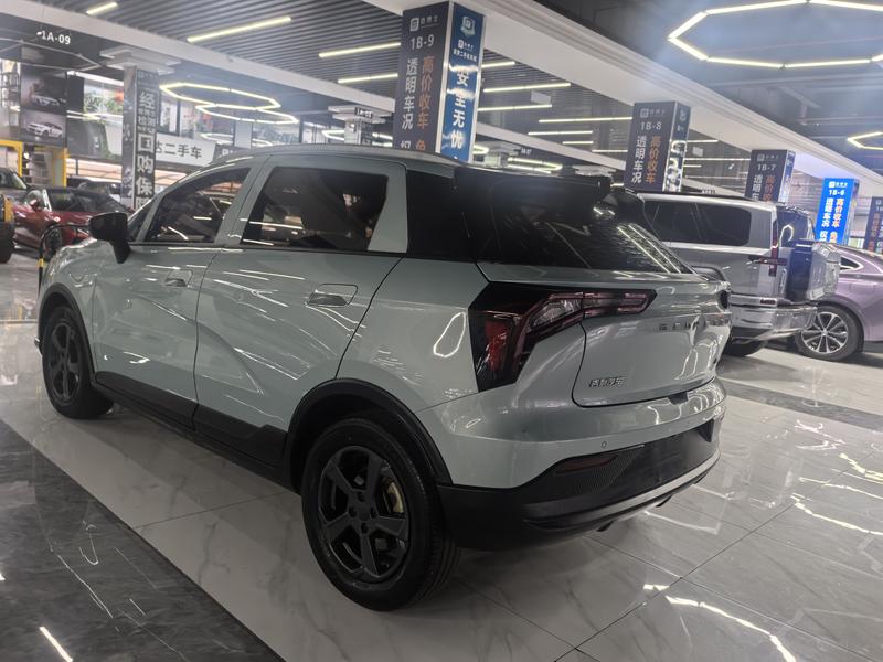Geely Geometry E Firefly, 2022 — фото 3 из 10