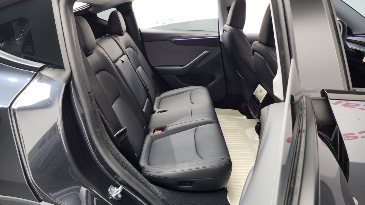 Tesla Model Y, 2025 — фото 11 из 12