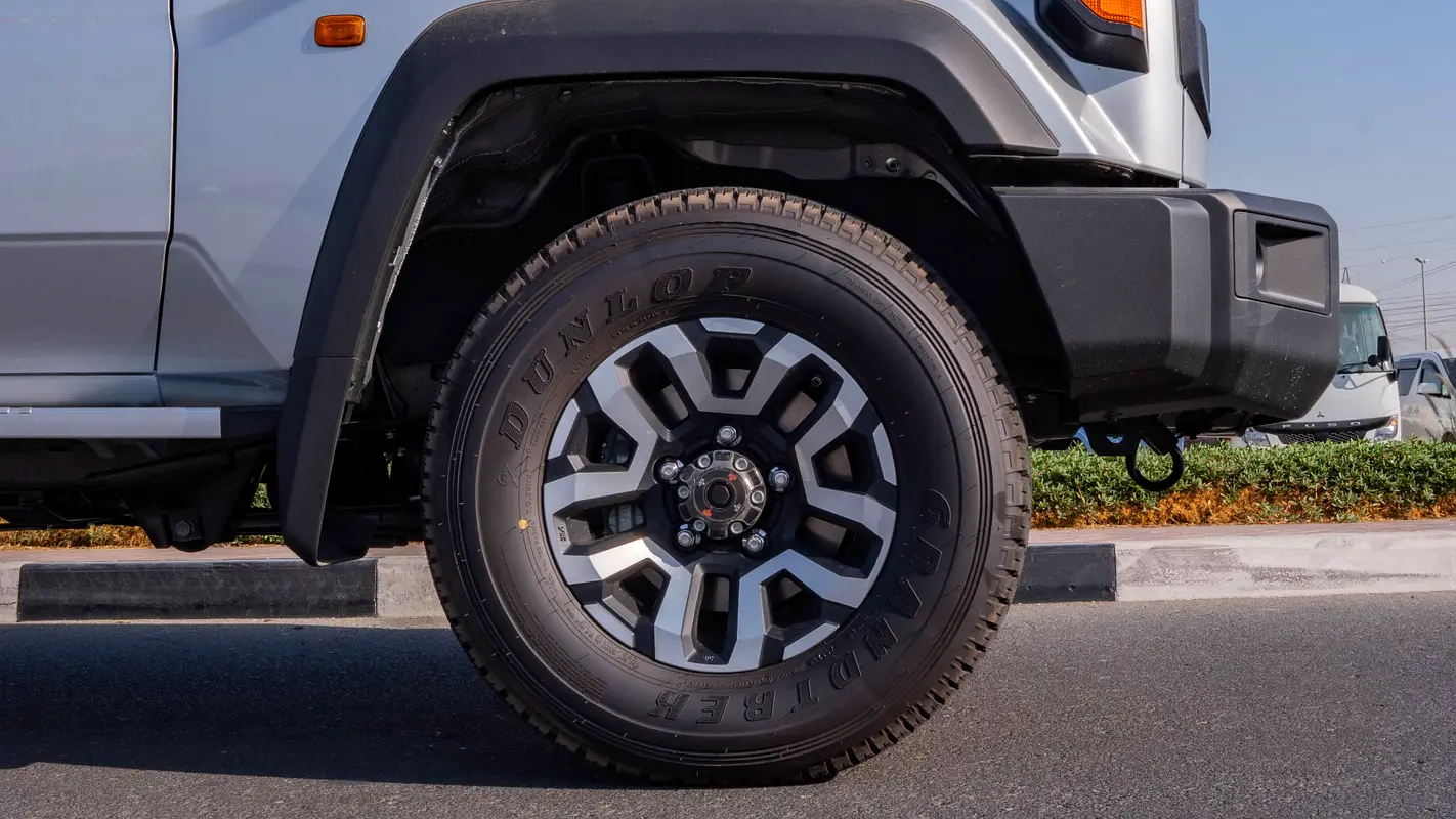 Toyota Land Cruiser 70 Series, 2025 — фото 6 из 10