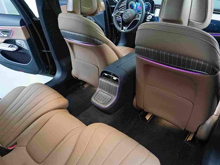 Mercedes-Benz E-Class, 2025 — фото 9 из 9