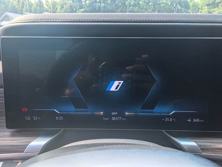 BMW i7, 2024 — фото 4 из 7