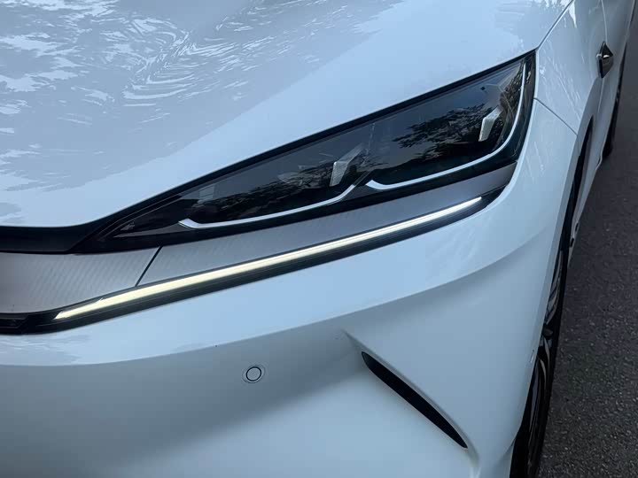BYD Qin L, 2025 — фото 2 из 9