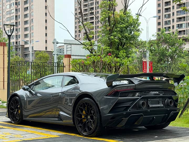 Lamborghini Huracán, 2022 — фото 5 из 7