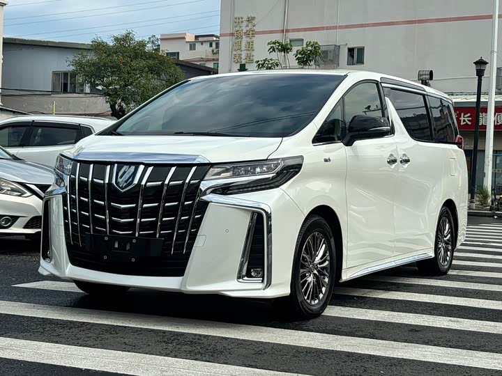 Toyota Alphard, 2021 — купить в Перми под ключ