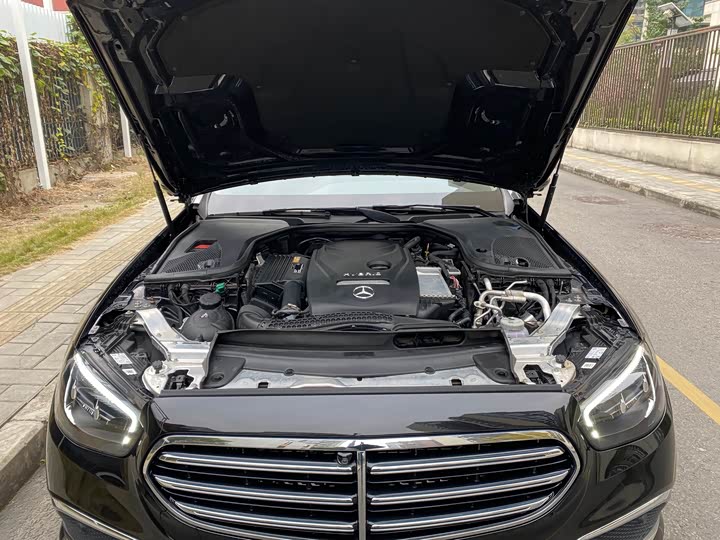 Mercedes-Benz E-Class Hybrid, 2022 — фото 4 из 9