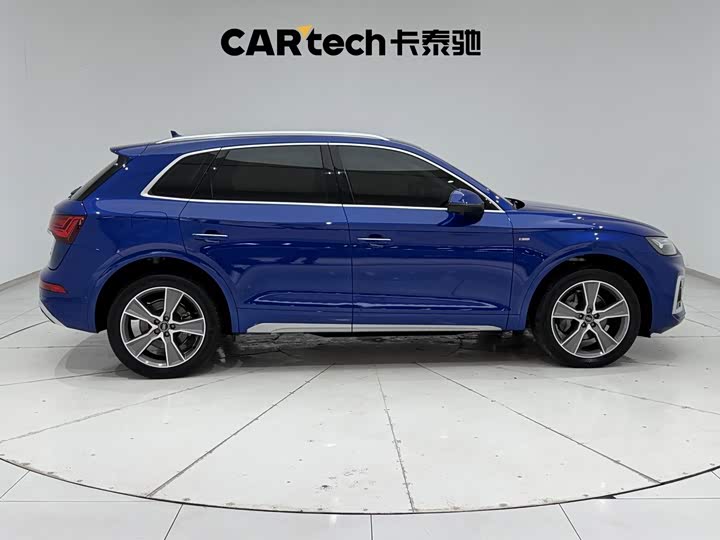 Audi Q5L, 2022 — фото 4 из 9