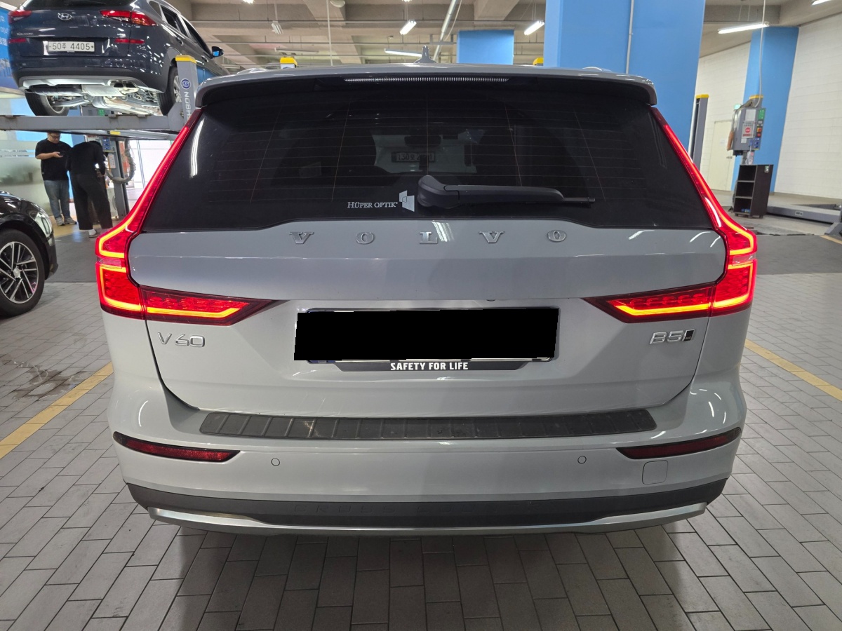 Volvo V60, 2024 — фото 4 из 7