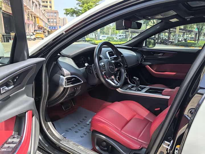 Jaguar XE L, 2023 — фото 4 из 9