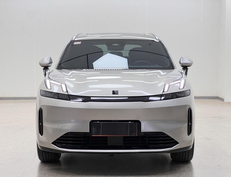 Lynk & Co 08 EM-P Hybrid, 2024 — фото 2 из 12