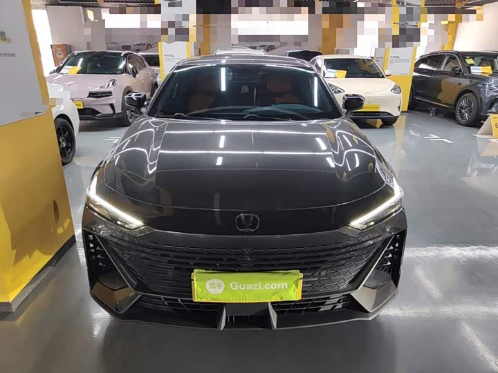 Changan UNI-V Hybrid, 2023 — фото 3 из 9