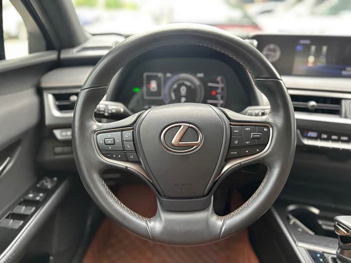 Lexus UX, 2021 — фото 9 из 9