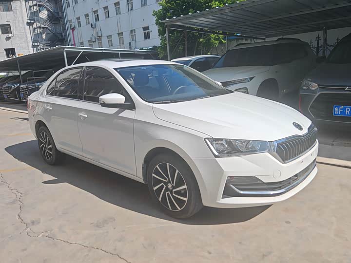 Skoda Rapid, 2022 — фото 3 из 9