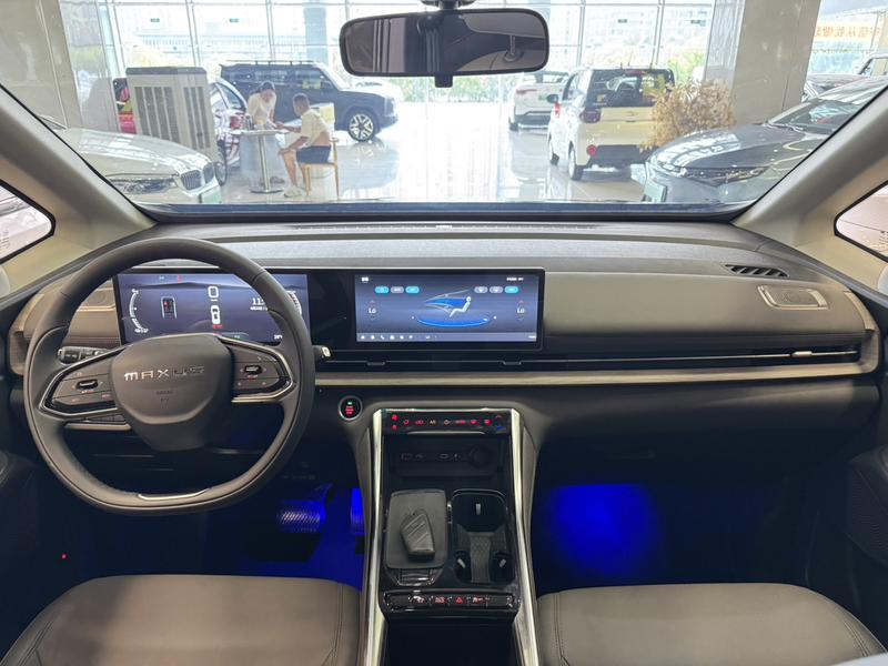 Maxus G50 Hybrid, 2026 — фото 8 из 12