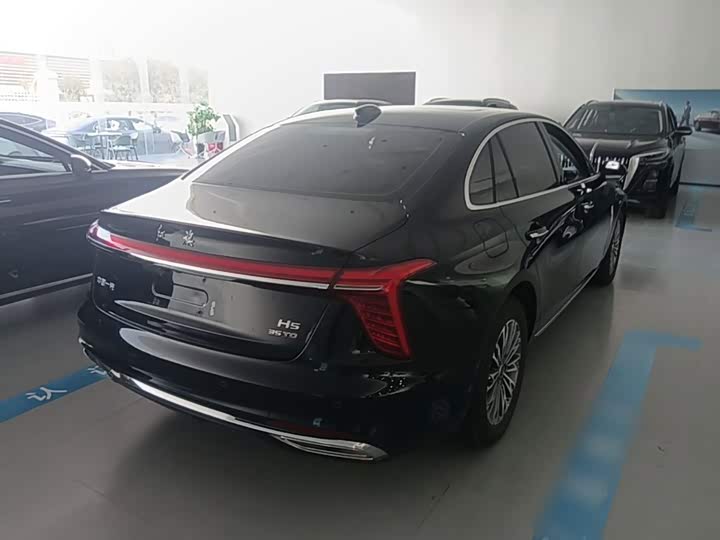 Hongqi H5, 2025 — фото 7 из 9