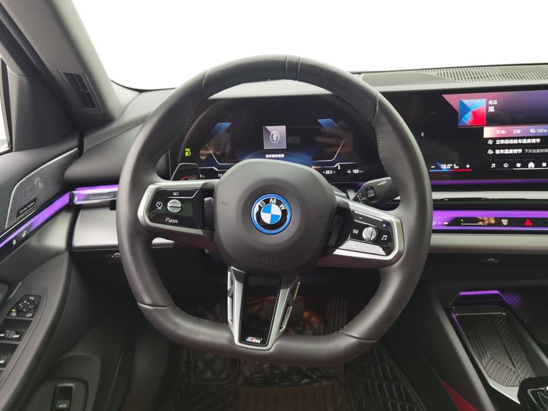 BMW i5, 2025 — фото 9 из 12