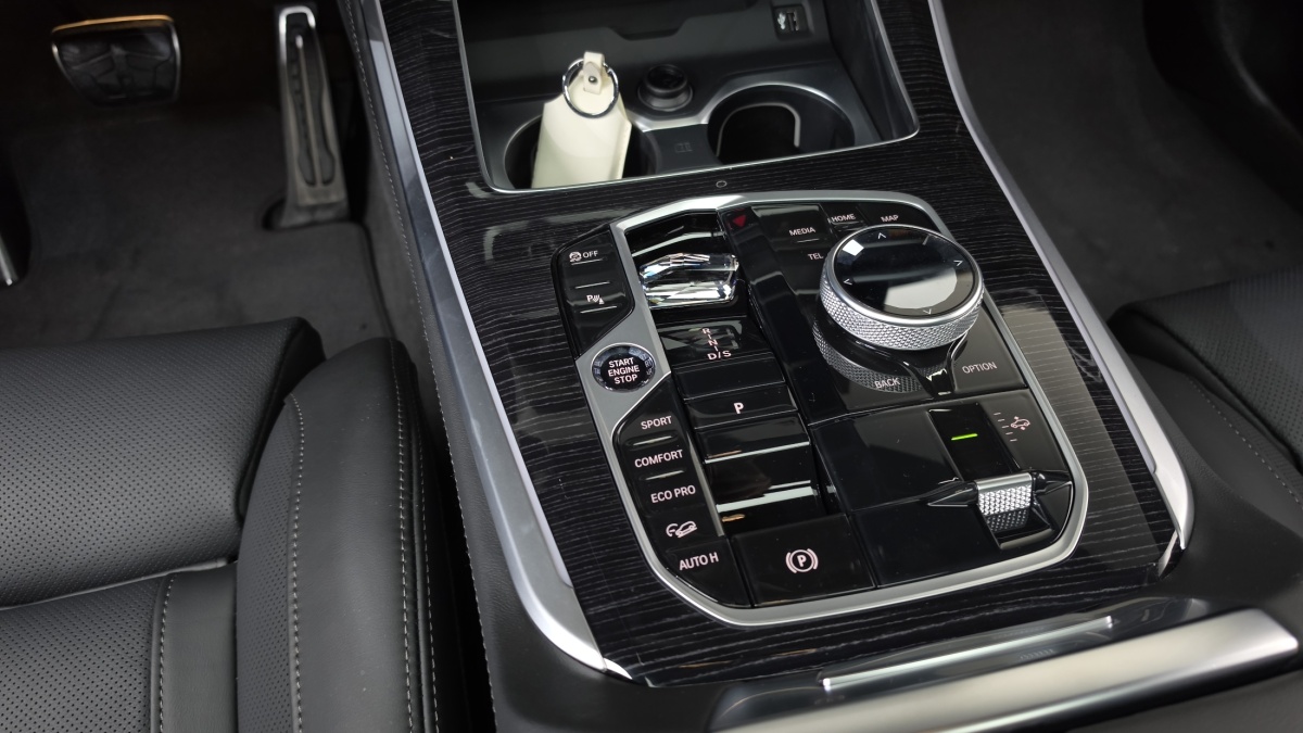 BMW X5, 2025 — фото 8 из 12