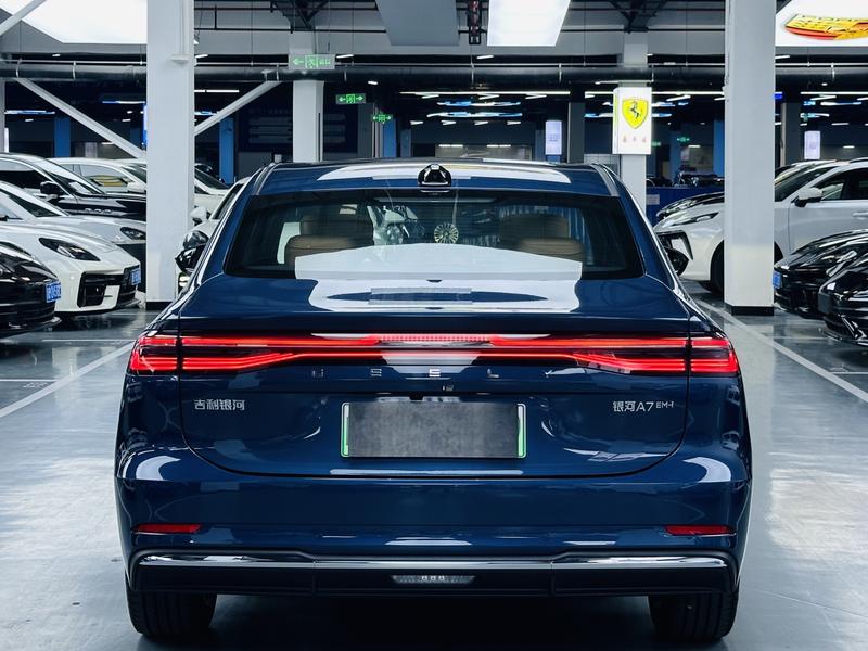 Geely Galaxy A7, 2025 — фото 6 из 12