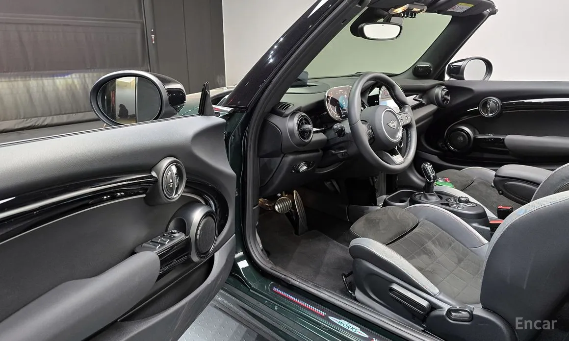 Mini Cooper Convertible, 2023 — фото 11 из 12