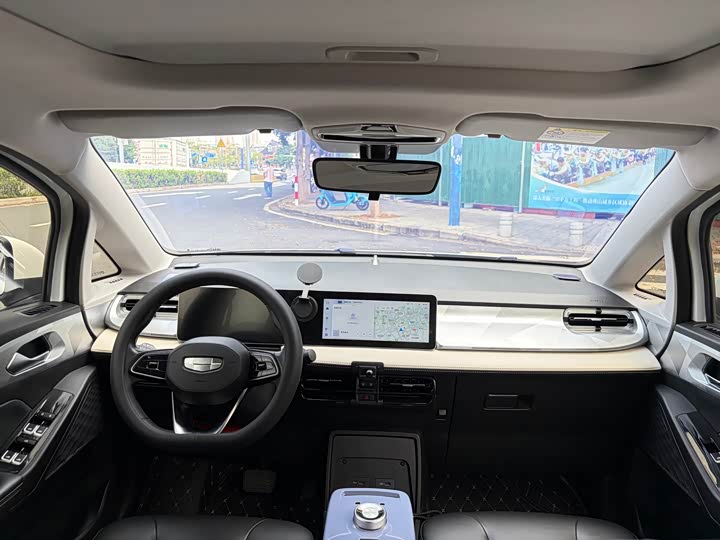 Geely Geometry E Firefly, 2022 — фото 5 из 9