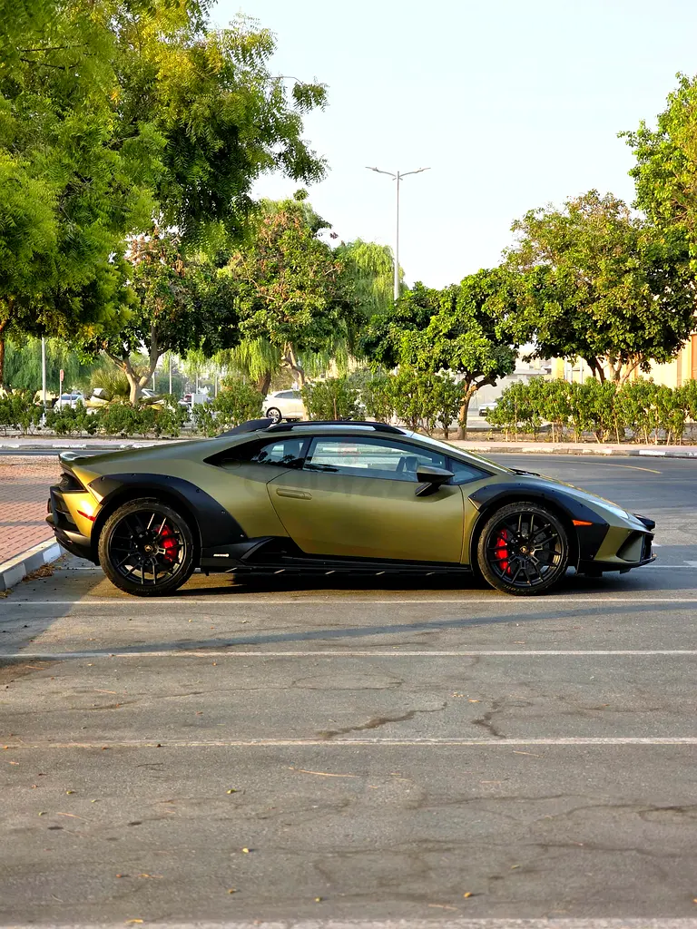 Lamborghini Huracan, 2024 — фото 4 из 10