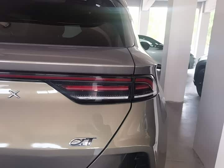 BAIC Arcfox Alpha T, 2022 — фото 8 из 9