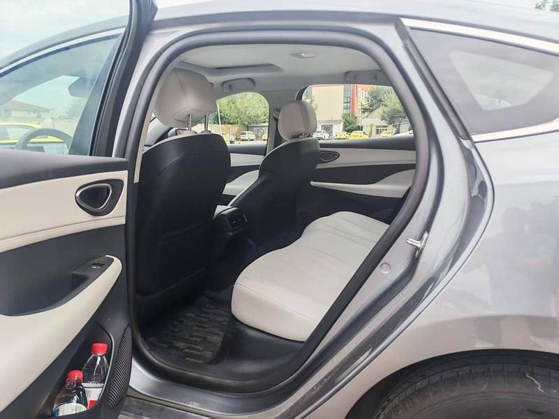 BYD Seal 05 DM-i Hybrid, 2024 — фото 9 из 10