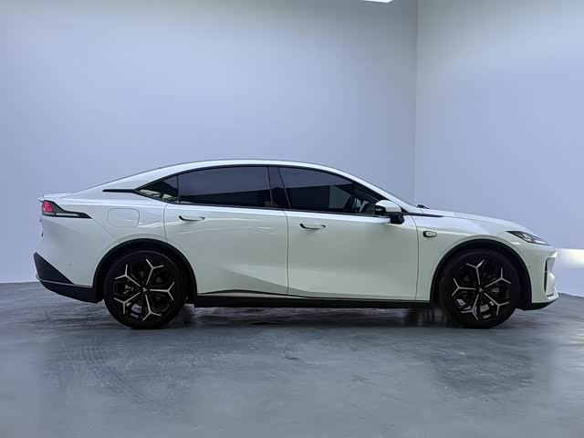 Changan Deepal L07, 2024 — фото 8 из 9