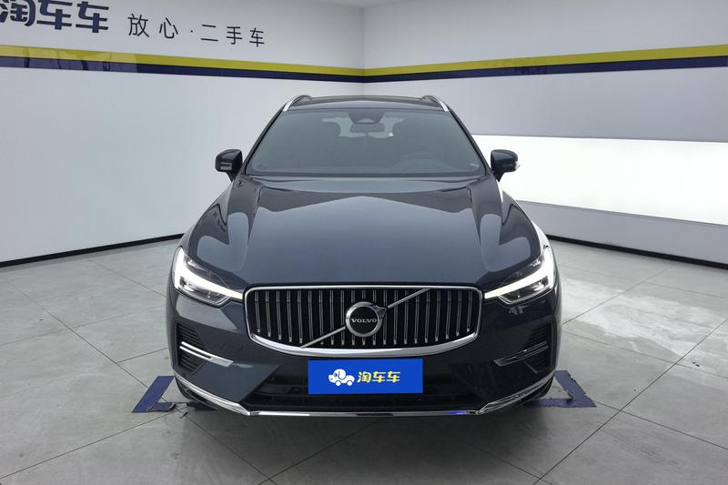 Volvo XC60, 2023 — фото 2 из 12