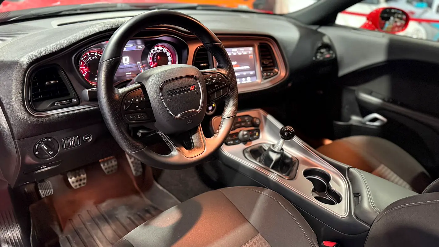 Dodge Challenger, 2023 — фото 3 из 10