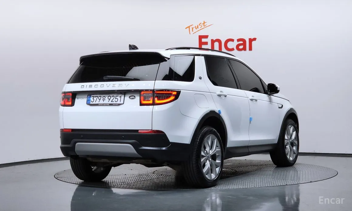 Land Rover Discovery Sport, 2021 — фото 2 из 12