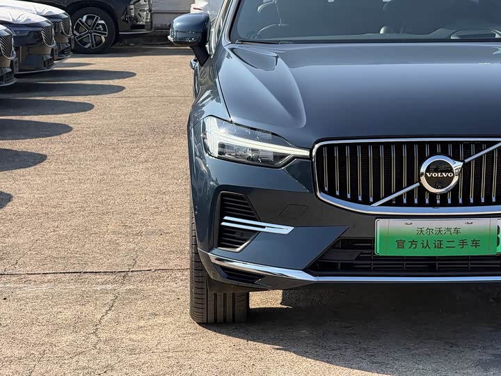 Volvo XC60 Hybrid, 2024 — фото 4 из 9