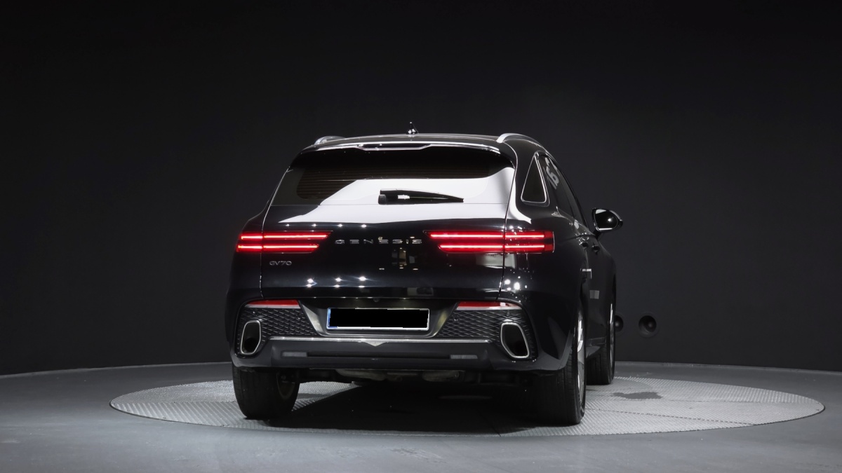 Genesis GV70, 2023 — фото 4 из 12