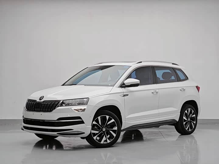 Skoda Karoq, 2023 — купить в Смоленске под ключ