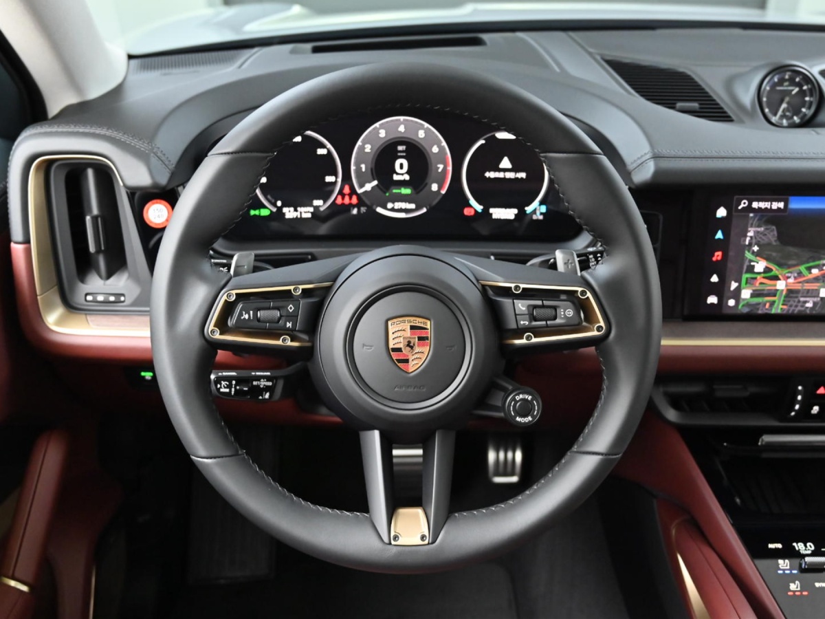 Porsche Cayenne, 2025 — фото 12 из 12