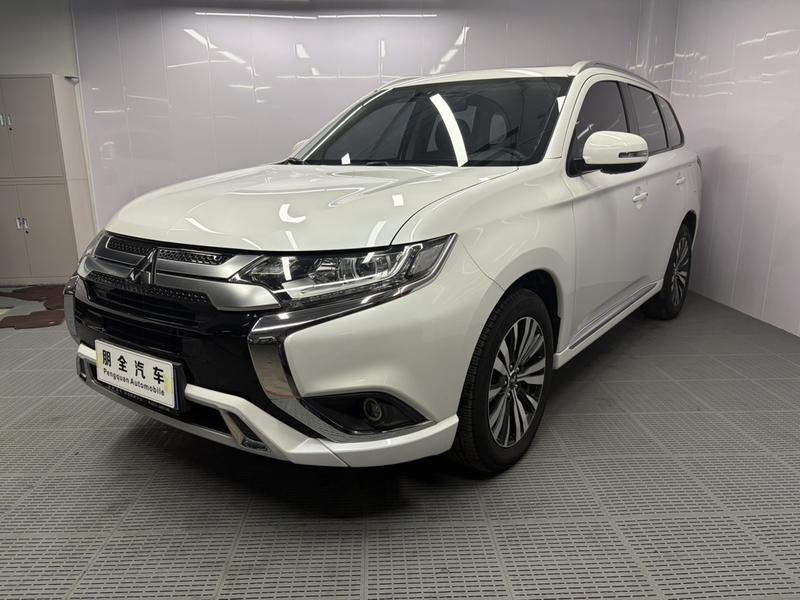 Mitsubishi Outlander, 2021 — купить в Ульяновске под ключ