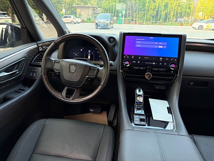 Toyota Vellfire, 2024 — фото 7 из 9