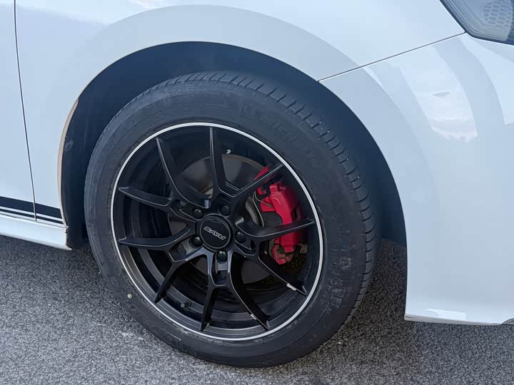 MG Motor 5 Scorpio, 2022 — фото 5 из 9