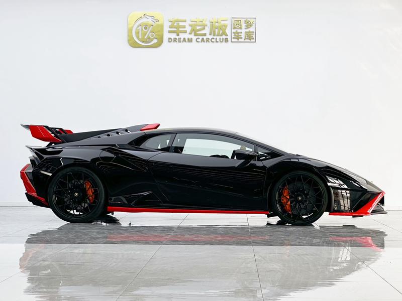 Lamborghini Huracán, 2023 — фото 6 из 12
