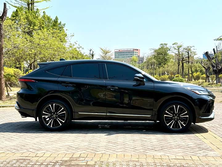 Toyota Venza, 2023 — фото 7 из 9