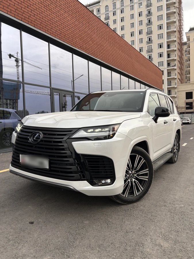 Lexus LX, 2022 — фото 10 из 12