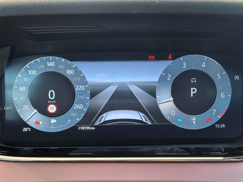 Land Rover Range Rover Evoque L, 2024 — фото 9 из 12
